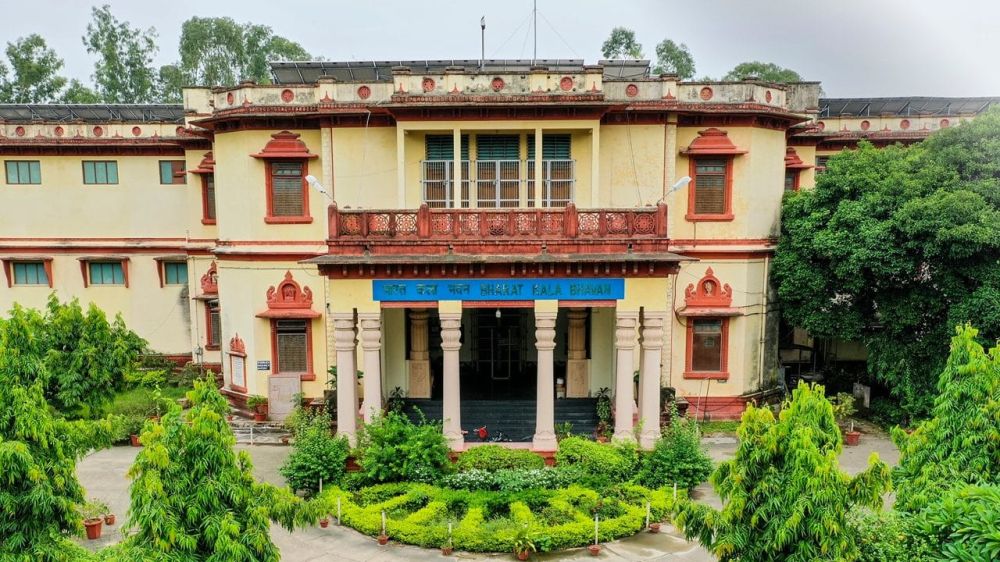 Bharat Kala Bhavan | Manan Homestay