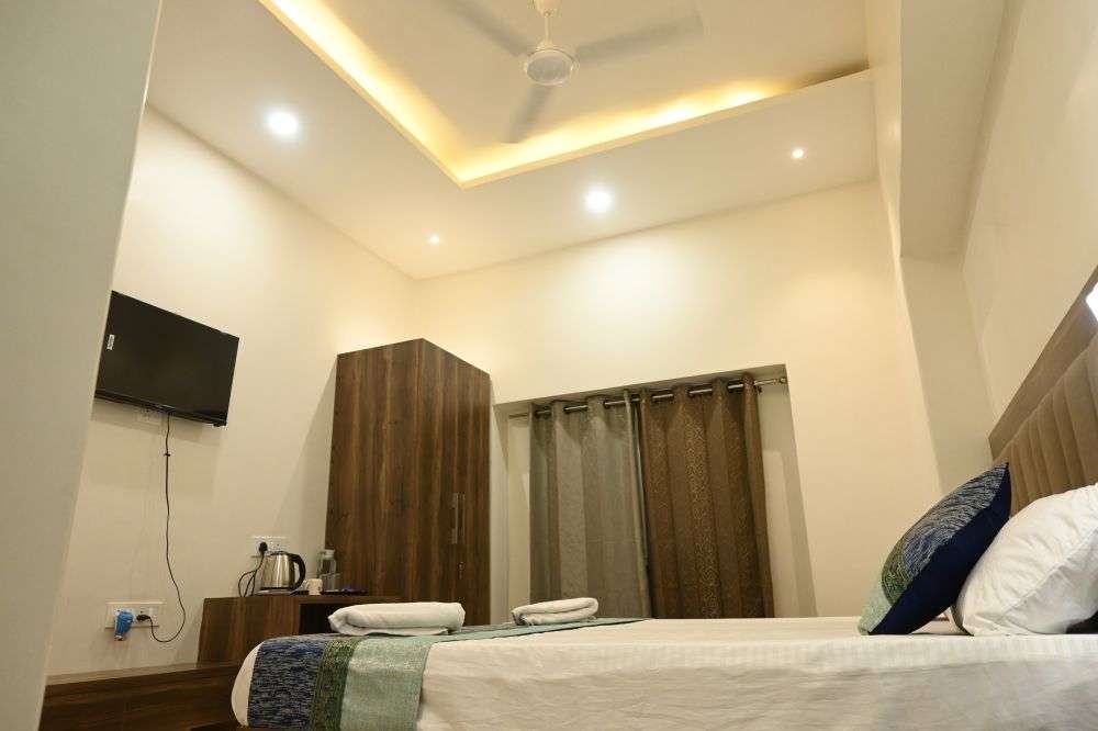 Manan AC 101 || Manan Homestay